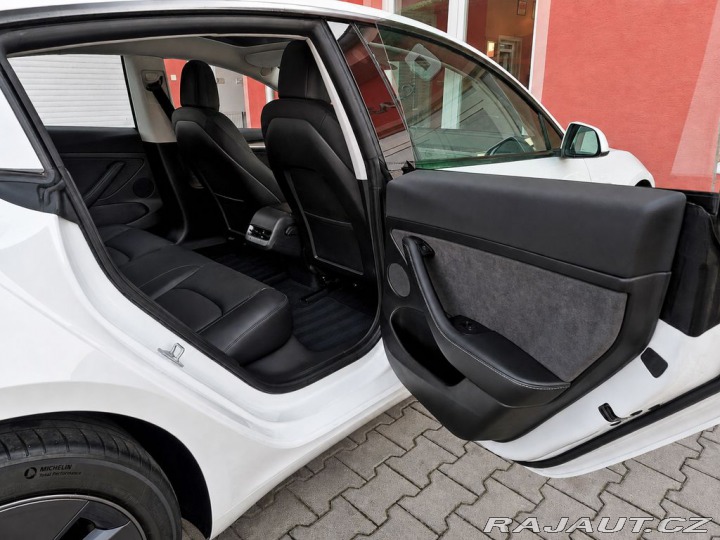 Tesla Model 3 Long Range, Dual Motor, 3 2022