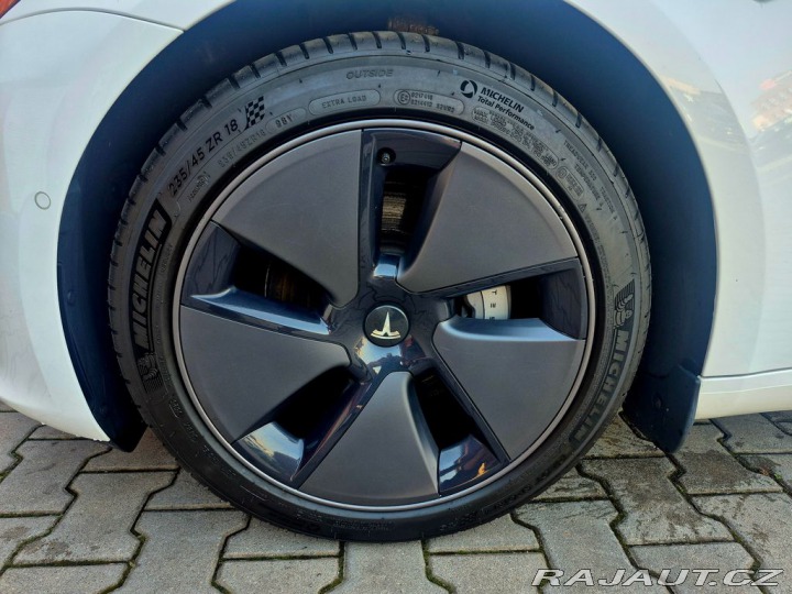 Tesla Model 3 Long Range, Dual Motor, 3 2022