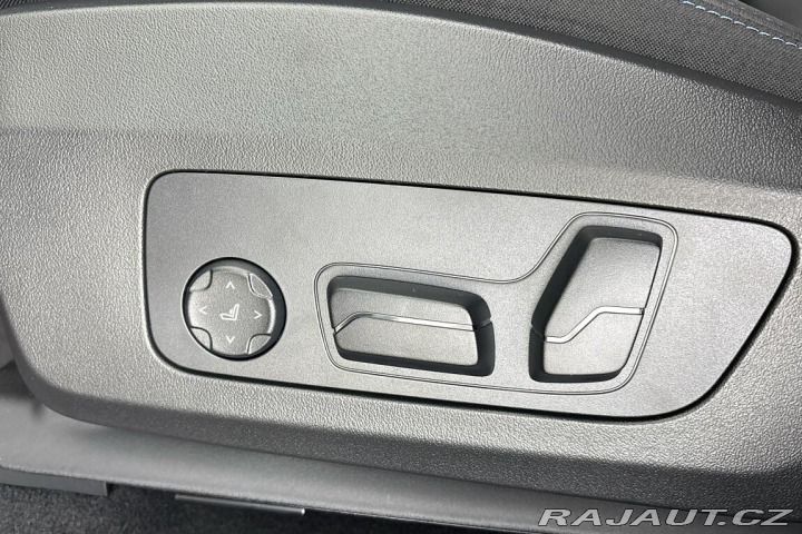 BMW iX1 xDrive30 2025