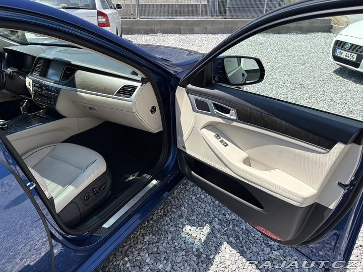 Hyundai Genesis 3.8i Htrac 2017