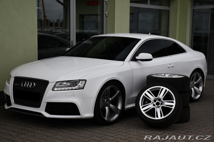 Audi RS5 4.2 V8 B&O PO VELKÉM 2010