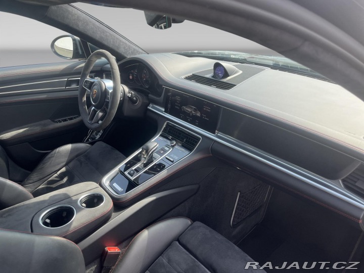 Porsche Panamera GTS 2019