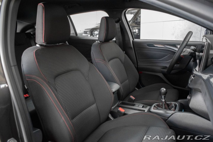 Ford Focus 1.0 EB 92kW ST-LINE*KAMER 2024