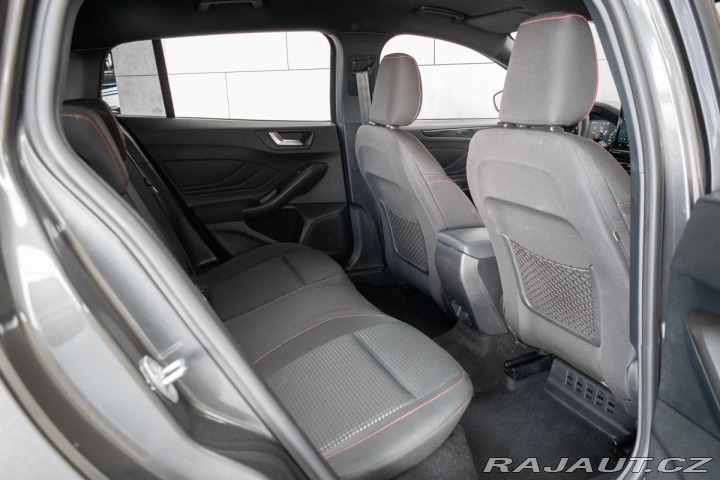 Ford Focus 1.0 EB 92kW ST-LINE*KAMER 2024