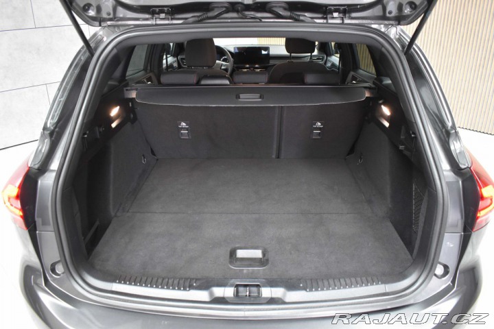 Ford Focus 1.0 EB 92kW ST-LINE*KAMER 2024