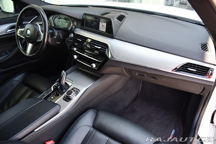 BMW 5 530D M-SPORT 2xKOLA 2019