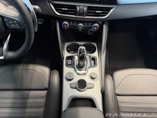 Alfa Romeo Giulia Veloce 2.2 JTDm 210k Q4 2026