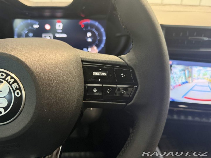 Alfa Romeo Junior Ibrida 1.2 Turbo Hybrid 1 2026