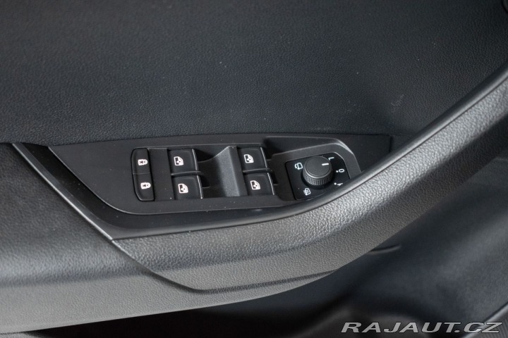 Škoda Karoq 1.6 TDI 85kW KAMERA*KESSY 2028