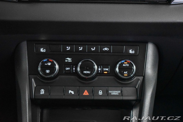 Škoda Karoq 1.6 TDI 85kW KAMERA*KESSY 2028