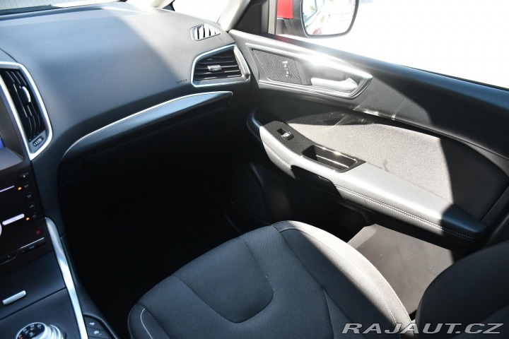 Ford S-MAX 2,0TDCi ČR 1.MAJITEL 140K 2021