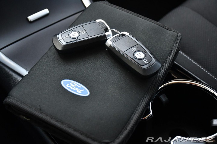 Ford S-MAX 2,0TDCi ČR 1.MAJITEL 140K 2021