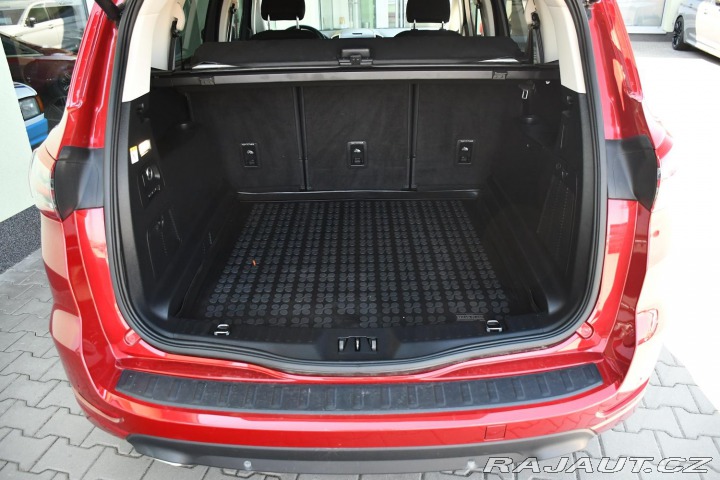 Ford S-MAX 2,0TDCi ČR 1.MAJITEL 140K 2021