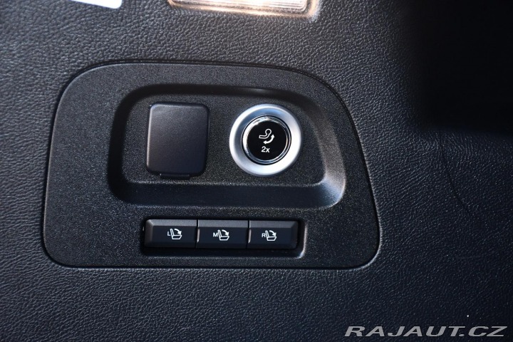 Ford S-MAX 2,0TDCi ČR 1.MAJITEL 140K 2021