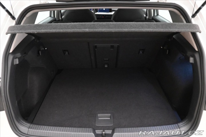 Volkswagen Golf 2,0 TDI 85kW Life Záruka 2022