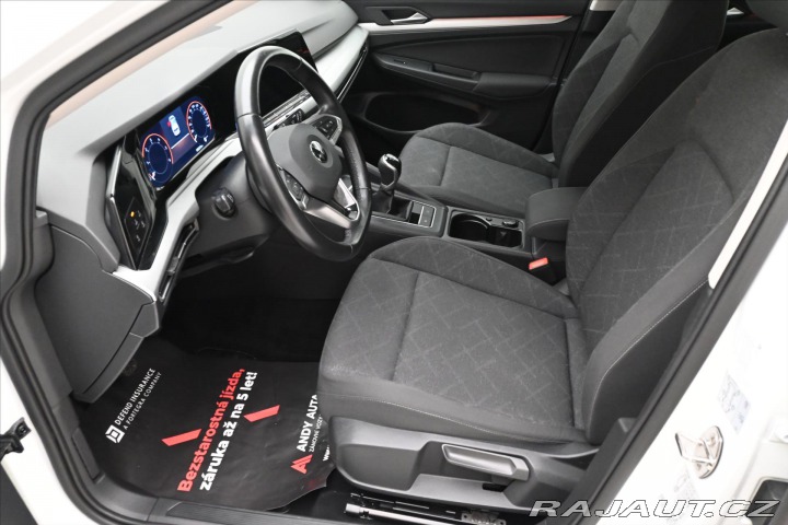 Volkswagen Golf 2,0 TDI 85kW Life Záruka 2022