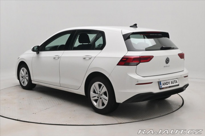 Volkswagen Golf 2,0 TDI 85kW Life Záruka 2022