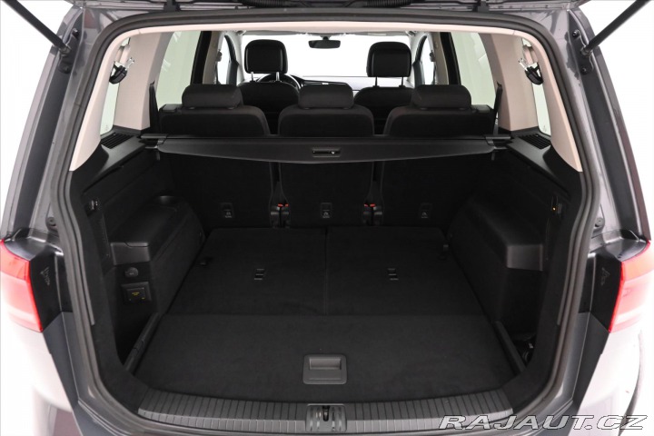 Volkswagen Touran 2,0 TDI 110KW DSG 7míst Z 2022