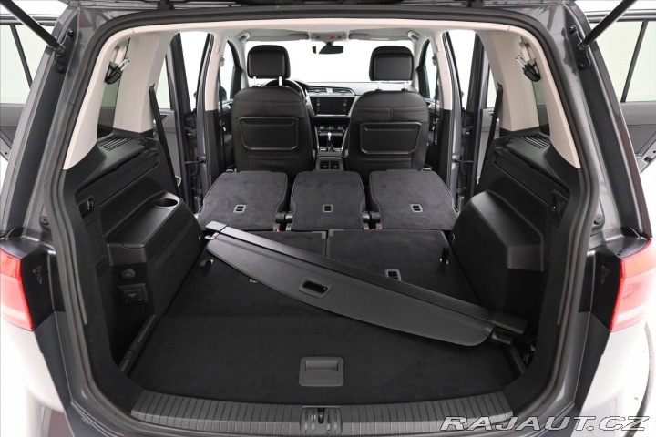 Volkswagen Touran 2,0 TDI 110KW DSG 7míst Z 2022