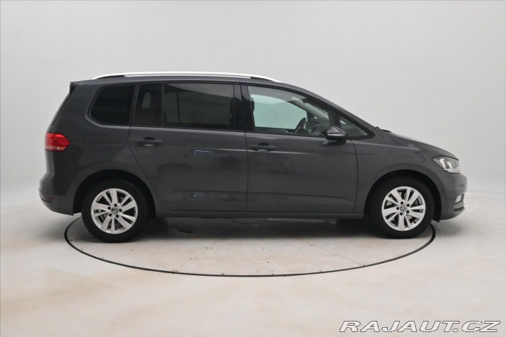 Volkswagen Touran 2,0 TDI 110KW DSG 7míst Z 2022