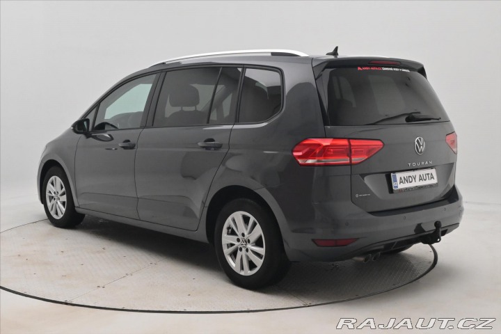 Volkswagen Touran 2,0 TDI 110KW DSG 7míst Z 2022