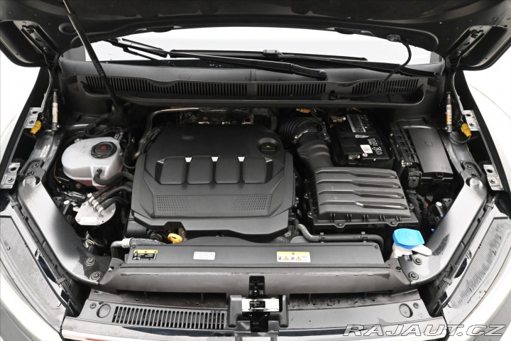 Volkswagen Touran 2,0 TDI 110KW DSG 7míst Z 2022