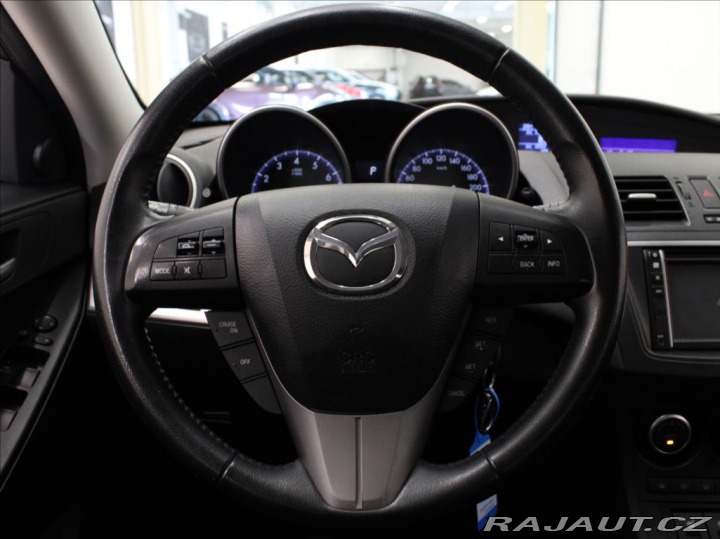 Mazda 3 2,0 i 110kW AT 2.maj. 128 2012