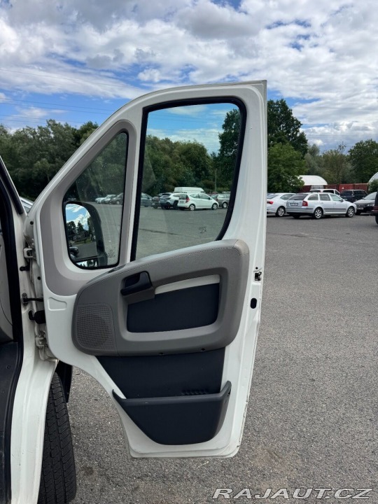 Peugeot Boxer 2,2 HDi, L1H2, rok 2012 2012
