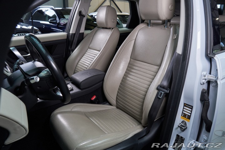 Land Rover Discovery Sport 2021