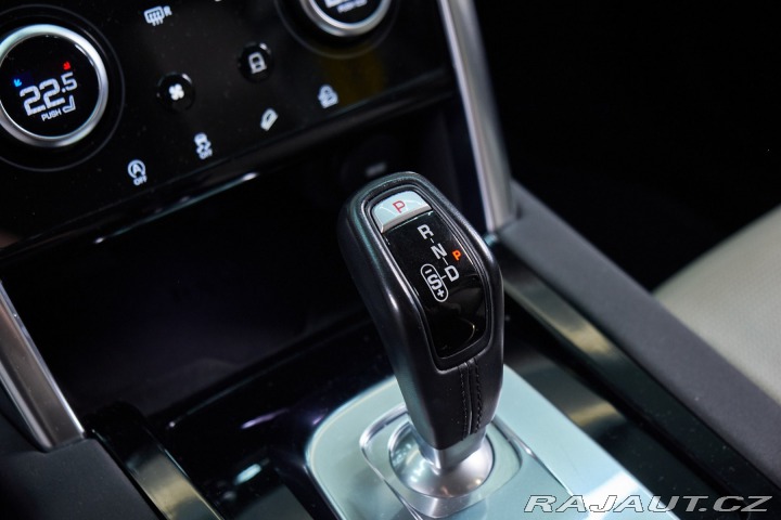 Land Rover Discovery Sport 2021