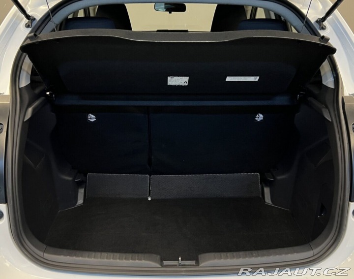 Toyota Yaris ACTIVE 2022