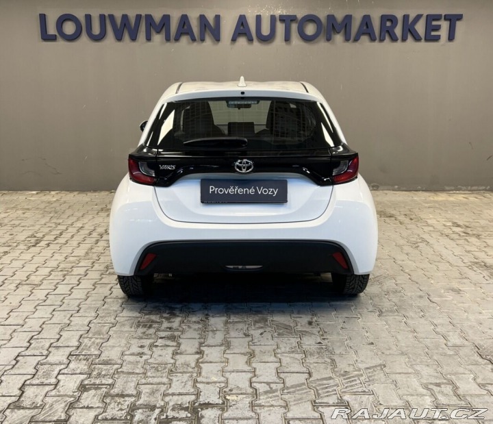 Toyota Yaris ACTIVE 2022