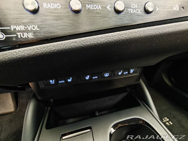 Lexus Ostatní modely ES 300h 300h Luxury 2023