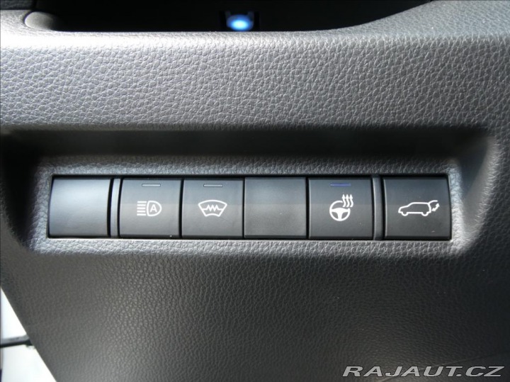 Toyota RAV4 2,5 Hybrid,1.maj,ČR,tažné 2021