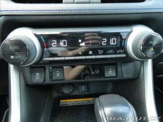 Toyota RAV4 2,5 Hybrid,1.maj,ČR,tažné 2021