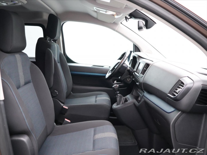 Peugeot Traveller 2,0 BlueHDi 110kW Aut.kli 2016