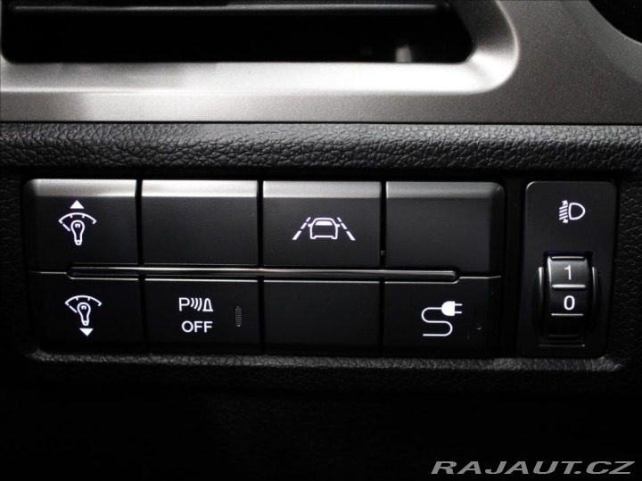 SsangYong Korando 1,5 T 120kW AT 21tkm! Zár 2023