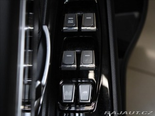 SsangYong Korando 1,5 T 120kW AT 21tkm! Zár 2023