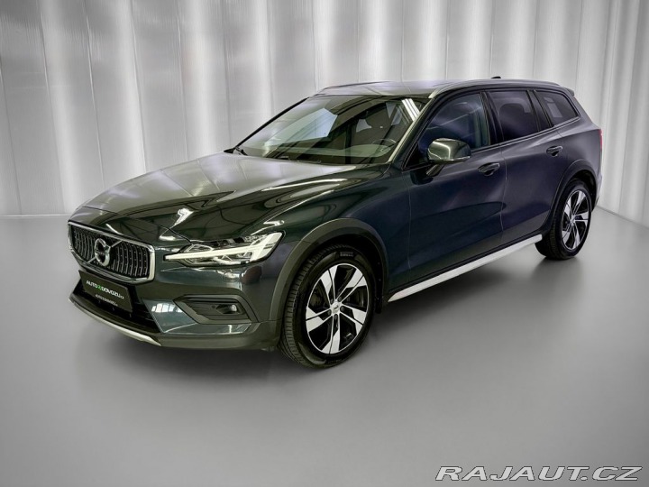 Volvo V60 D4 AWD, WEBASTO, PANORAMA 2020