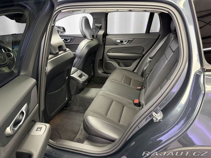 Volvo V60 D4 AWD, WEBASTO, PANORAMA 2020