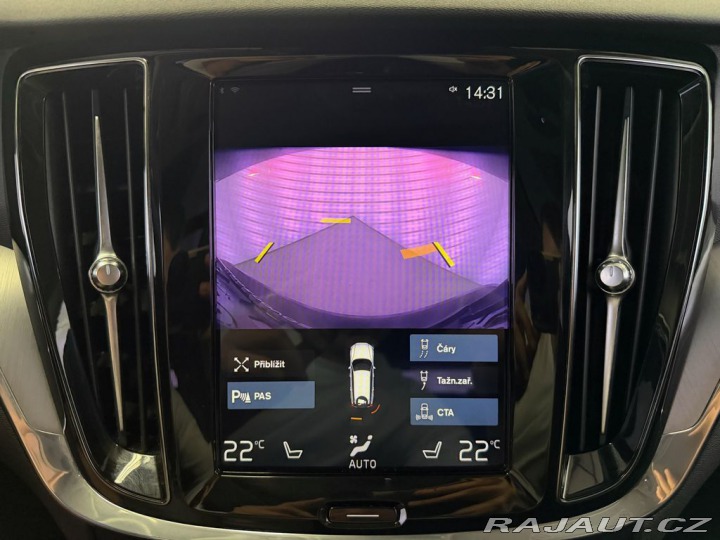 Volvo V60 D4 AWD, WEBASTO, PANORAMA 2020