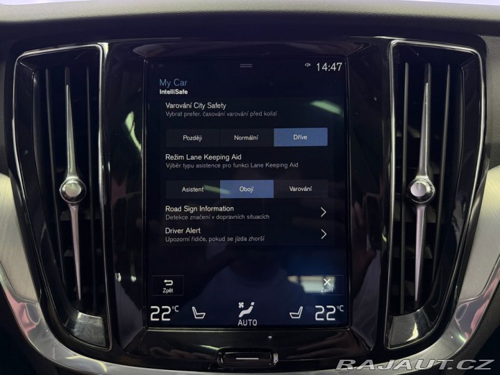 Volvo V60 D4 AWD, WEBASTO, PANORAMA 2020