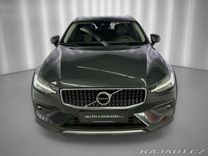 Volvo V60 D4 AWD, WEBASTO, PANORAMA 2020