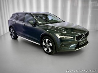 Volvo V60 D4 AWD, WEBASTO, PANORAMA 2020