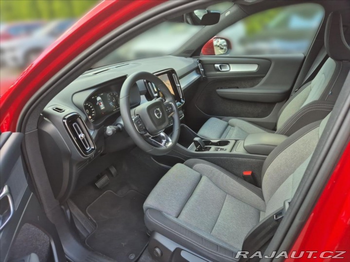 Volvo XC40 1,5 T2 FWD Momentum 2022