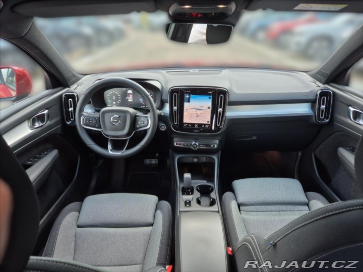 Volvo XC40 1,5 T2 FWD Momentum 2022