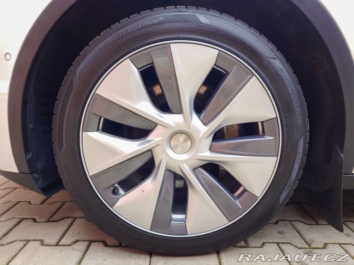 Tesla Model Y Long Range Dual Motor 378 2022