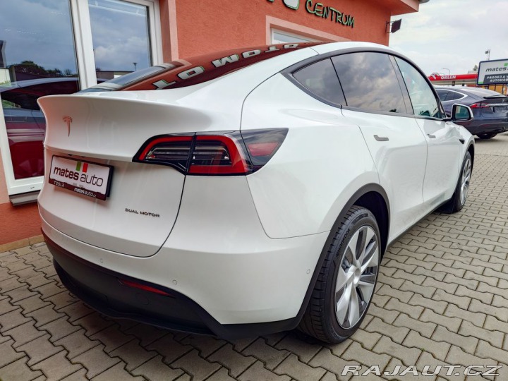 Tesla Model Y Long Range Dual Motor 378 2022