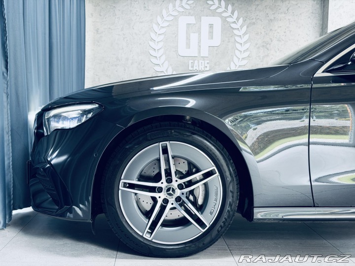 Mercedes-Benz E 220d*AMG*360*TAŽNÉ*ZÁRUKA 2025