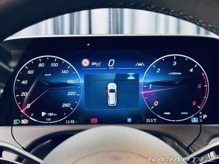 Mercedes-Benz E 220d*AMG*360*REZERVACE* 2025